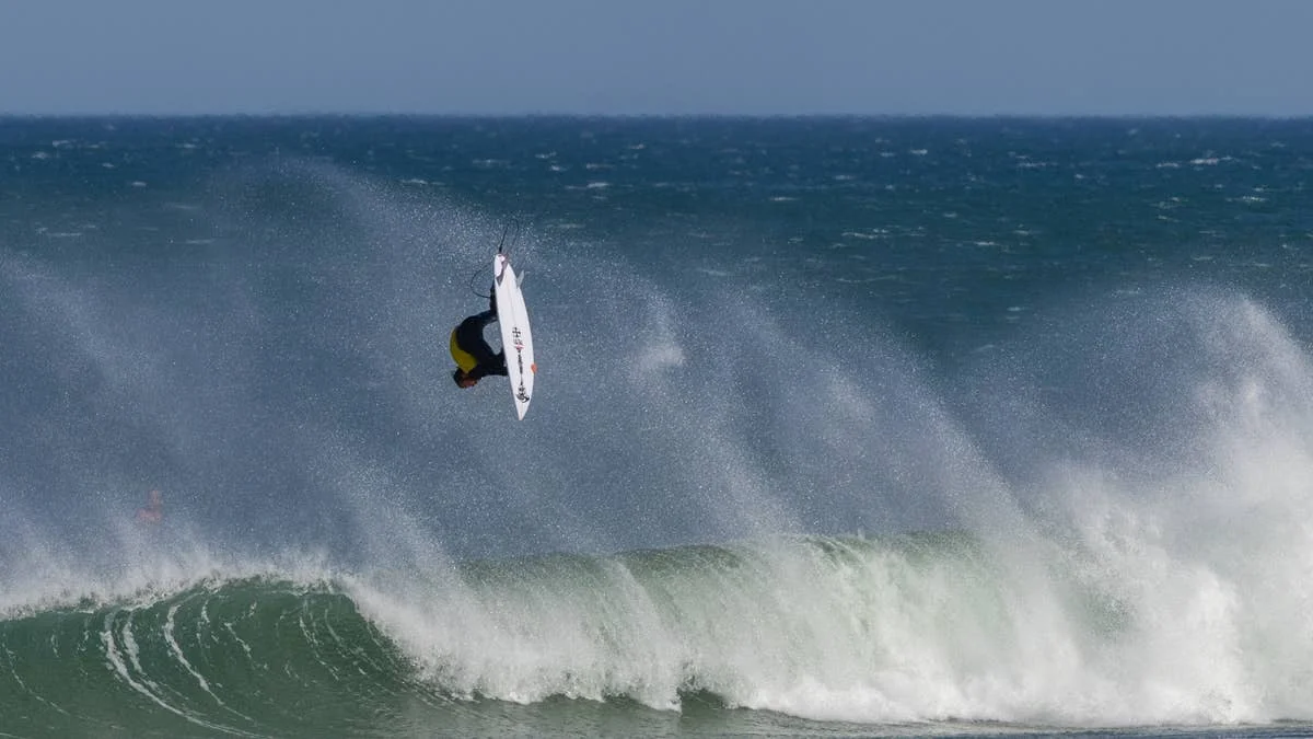 Mikey Wright, Kirra Pinkerton Win 2026 Natural Selection Surf