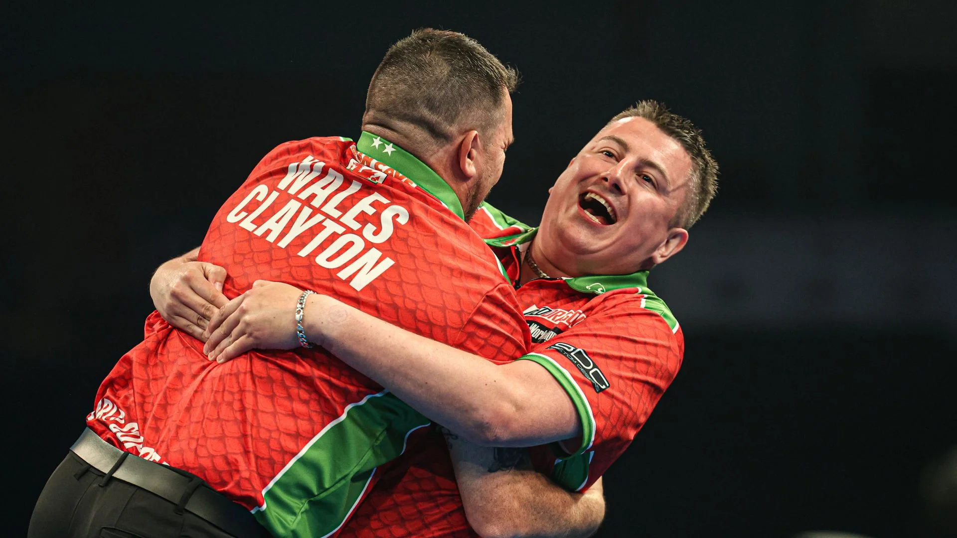 Clayton and Kenny Secure Strong Start in World Cup of Darts