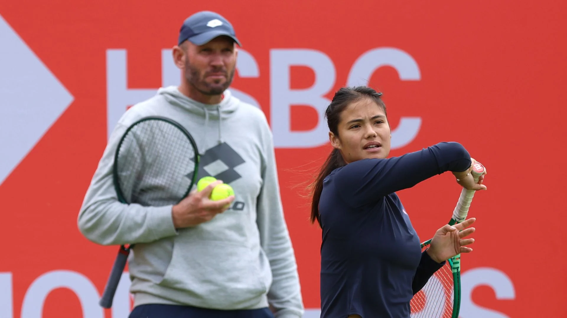 Coach Andrew Richardson's Return Benefits Emma Raducanu